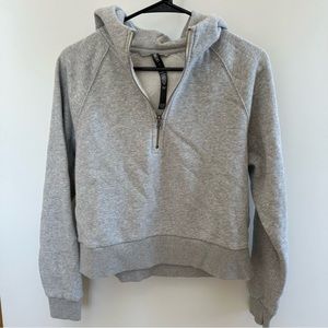 VUORI Cropped Sweatshirt